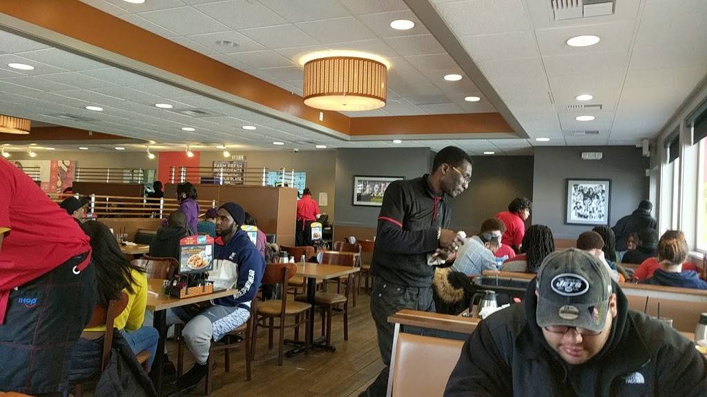 IHOP | restaurant | 109 Bergen St, Newark, NJ 07103, USA | 9738021555 OR +1 973-802-1555