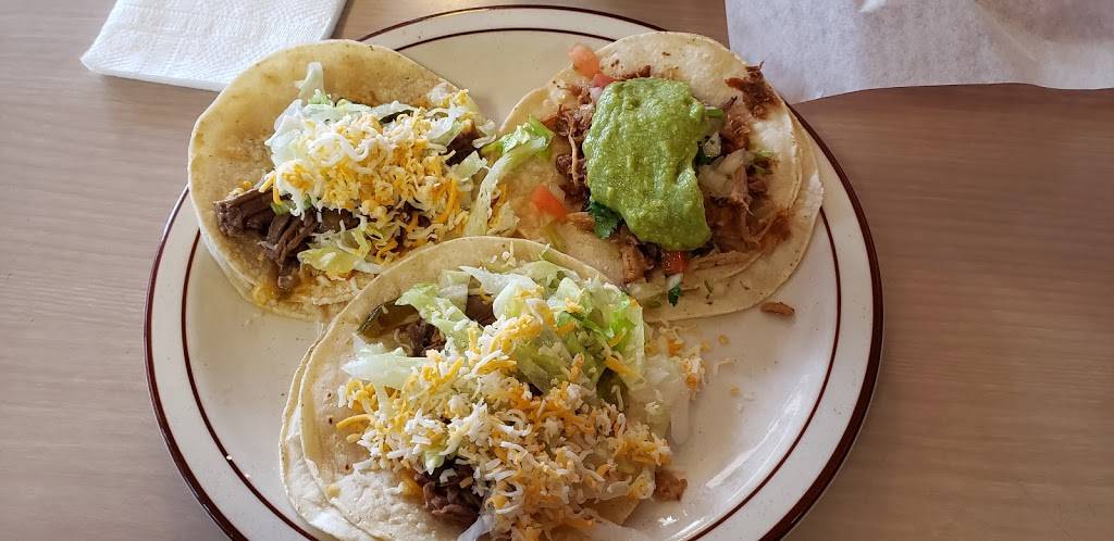 Juanitos Place | restaurant | 105 W Ave I, Lancaster, CA 93535, USA | 6619488811 OR +1 661-948-8811