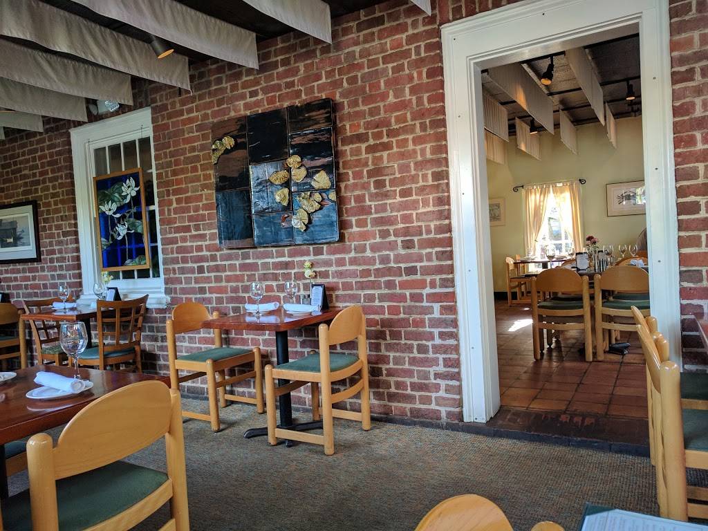 Berrets Seafood Restaurant & Taphouse Grill | restaurant | 199 S Boundary St, Williamsburg, VA 23185, USA | 7572531847 OR +1 757-253-1847