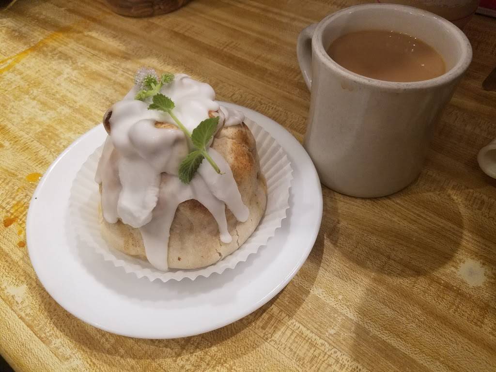 Yankee Village Restaurant | restaurant | 63 Southwick Rd, Westfield, MA 01085, USA | 4135721224 OR +1 413-572-1224