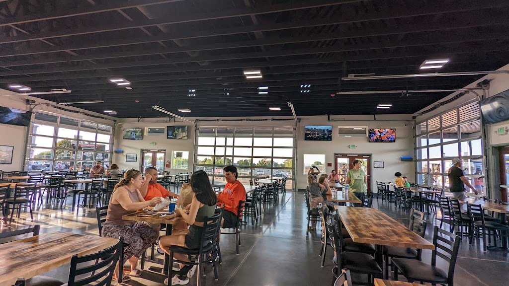 Stacks Mobile Bistro | restaurant | 815 W Columbia Dr, Kennewick, WA 99336, USA | 5095512591 OR +1 509-551-2591