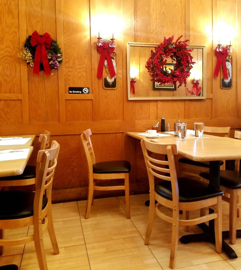 Thai 55 Restaurant | restaurant | 1607 E 55th St, Chicago, IL 60615, USA | 7733637119 OR +1 773-363-7119