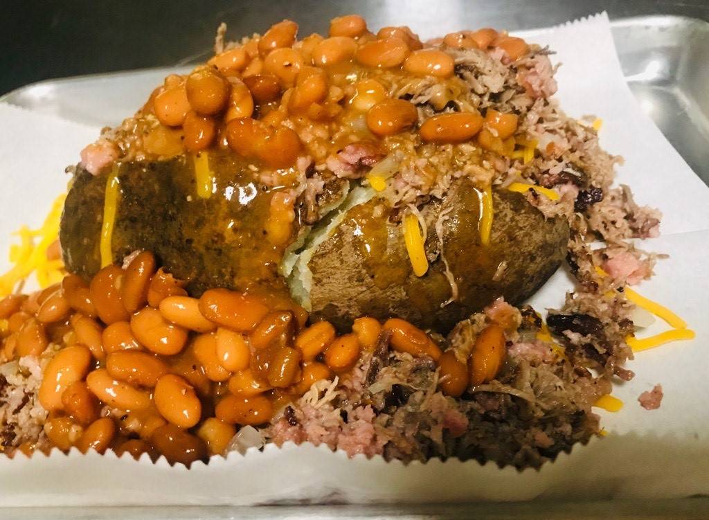 Jambos BBQ | restaurant | 1724 W Division St, Arlington, TX 76012, USA | 8172757881 OR +1 817-275-7881