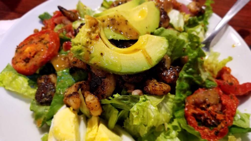 Alumni Grill | restaurant | 1130 LA-1, Thibodaux, LA 70301, USA | 9854921324 OR +1 985-492-1324