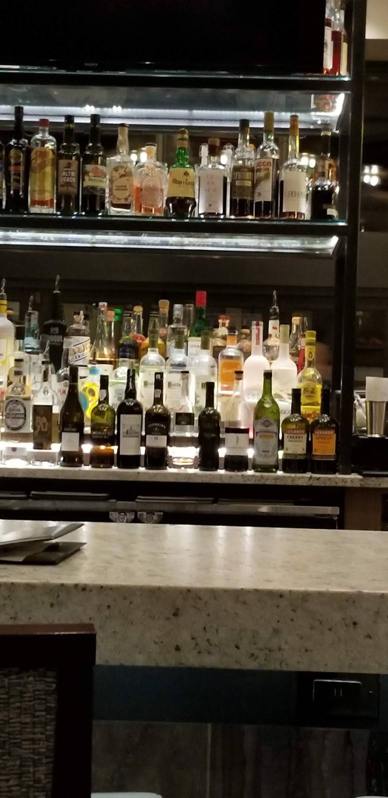 Nesso Coastal Italia | restaurant | 339 Delaware St, Indianapolis, IN 46204, USA | 3176437400 OR +1 317-643-7400