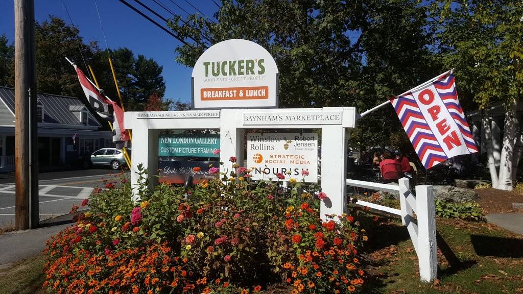Tuckers | restaurant | 207 Main St, New London, NH 03257, USA | 6034135528 OR +1 603-413-5528