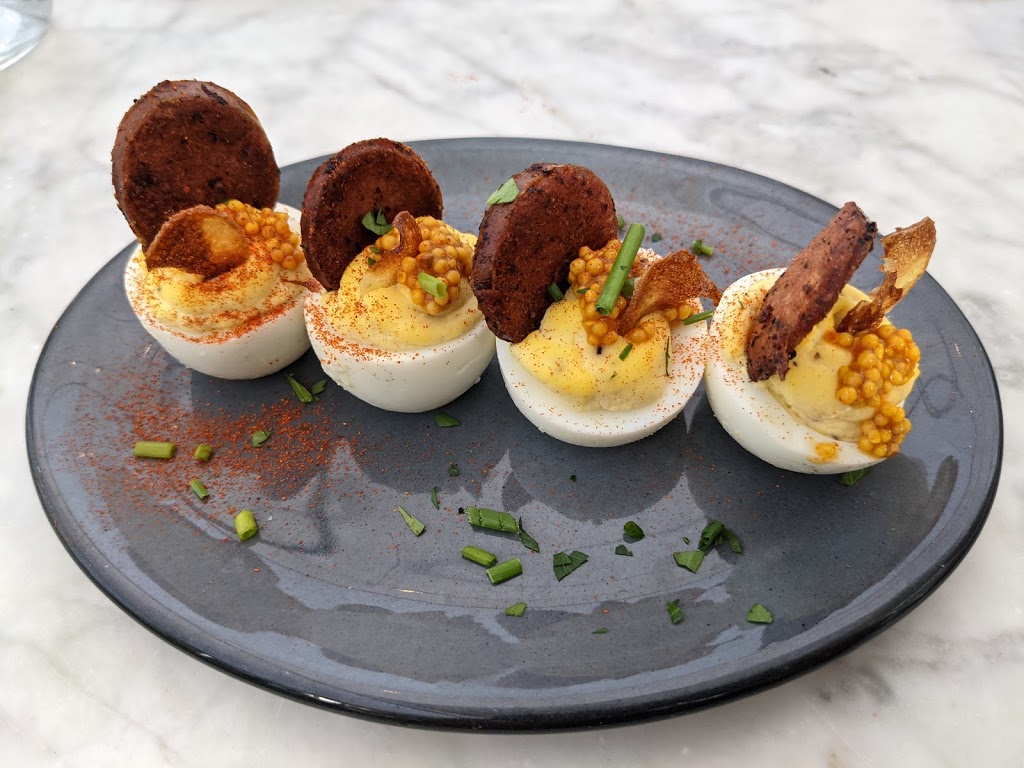 Blue Door Kitchen & Garden | restaurant | 52 W Elm St, Chicago, IL 60610, USA | 3125734000 OR +1 312-573-4000