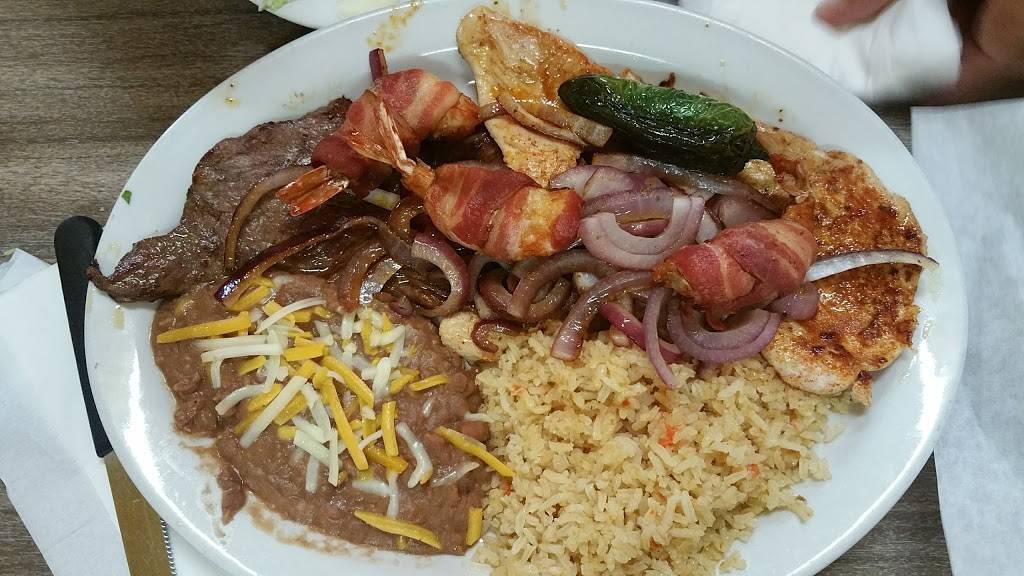 Mariscos Tijuana | restaurant | 15014 Prairie Ave, Hawthorne, CA 90250, USA | 3106755702 OR +1 310-675-5702