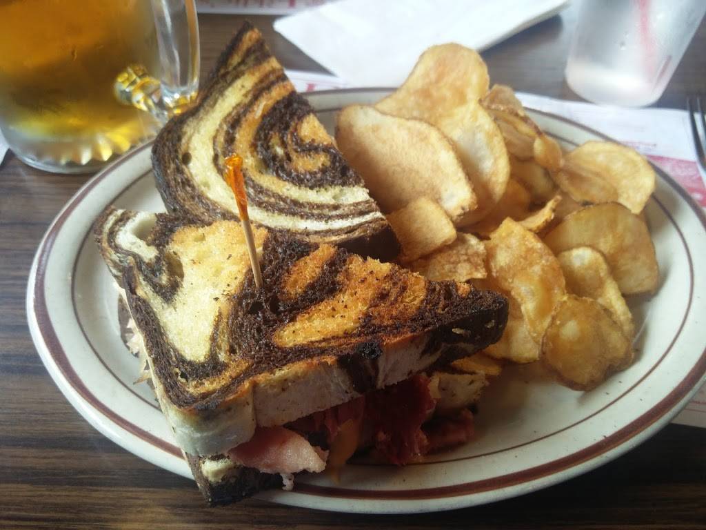 Eddies Pizza Palace | restaurant | 609 N Lafayette St, Greenville, MI 48838, USA | 6167543115 OR +1 616-754-3115