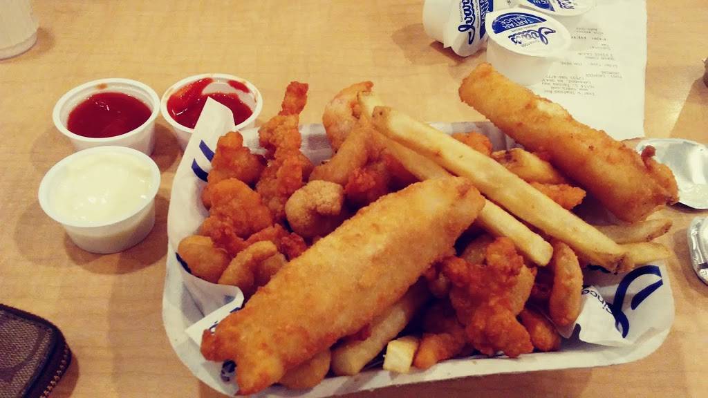 Ivars Seafood Bar | restaurant | 10114 S Tacoma Way, Tacoma, WA 98499, USA | 2535884773 OR +1 253-588-4773