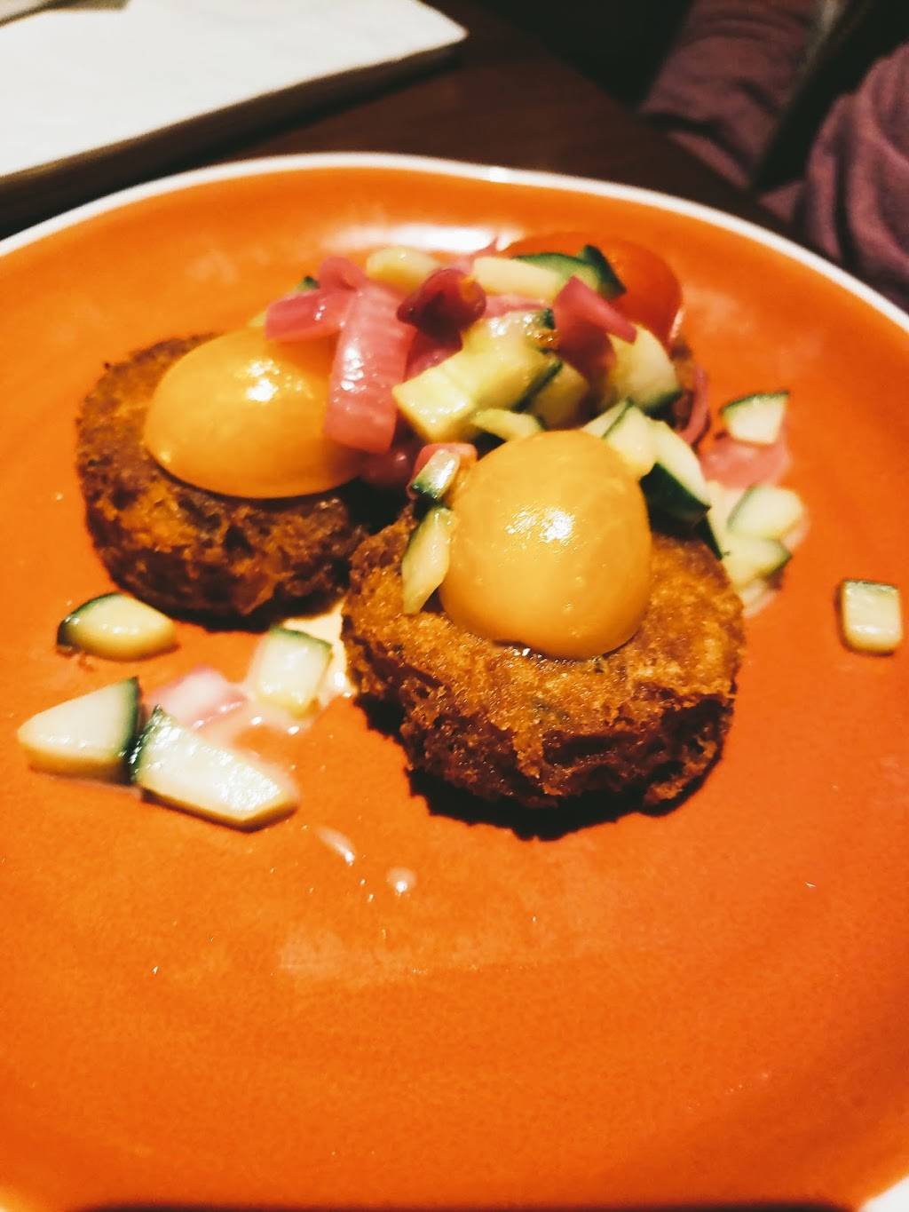 Bar Louie - The Avenue at White Marsh | night club | 8133-C, Honeygo Blvd, Baltimore, MD 21236, USA | 4108447512 OR +1 410-844-7512