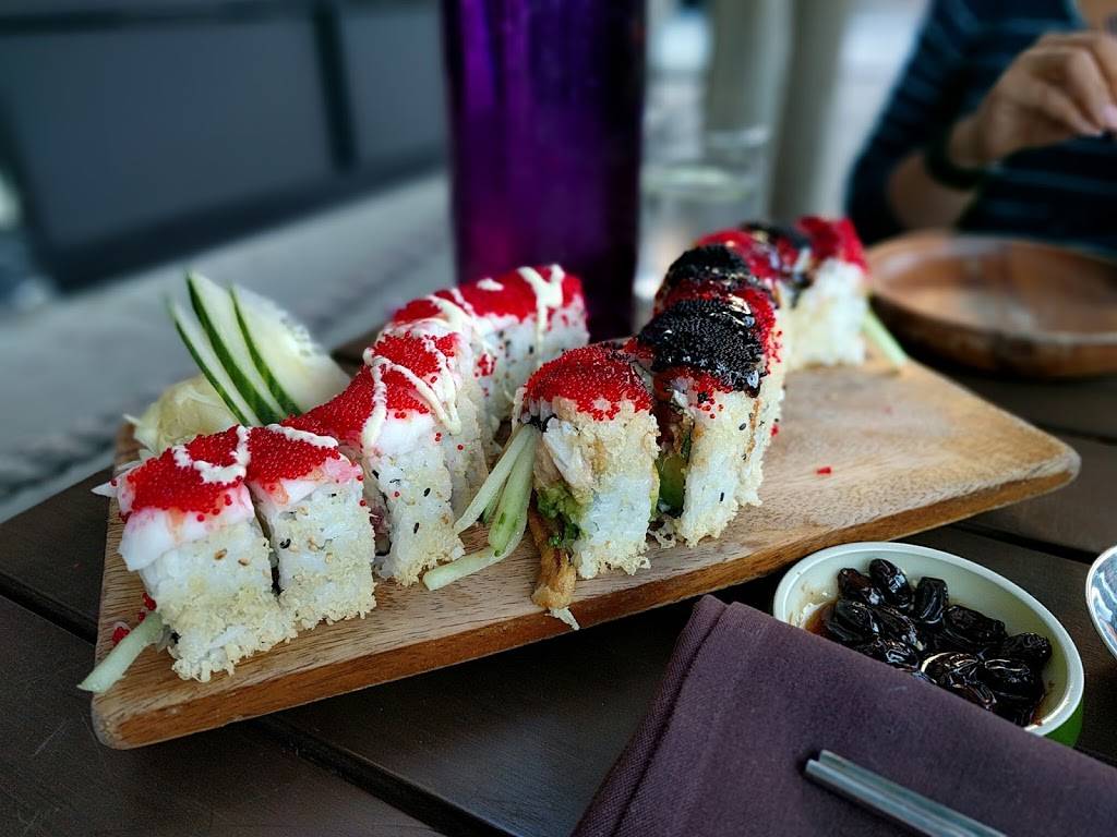 Wakamono | restaurant | 3313 N Broadway, Chicago, IL 60657, USA | 7732966800 OR +1 773-296-6800