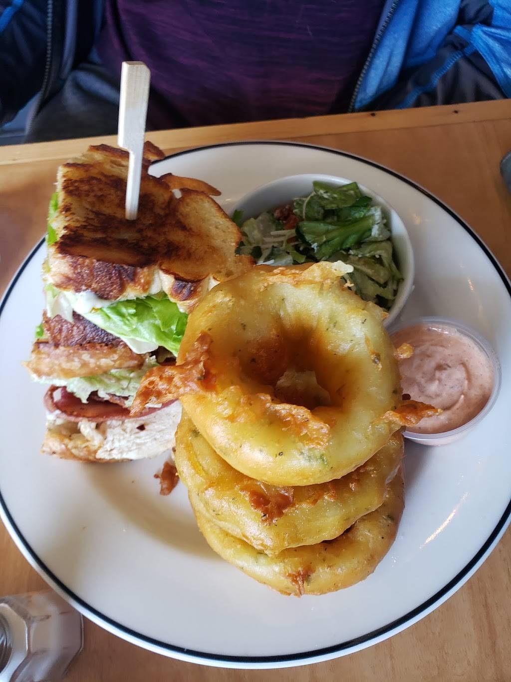 52 North Pub & Grill | restaurant | 52 Front St N, Campbellford, ON K0L 1L0, Canada | 7056533939 OR +1 705-653-3939