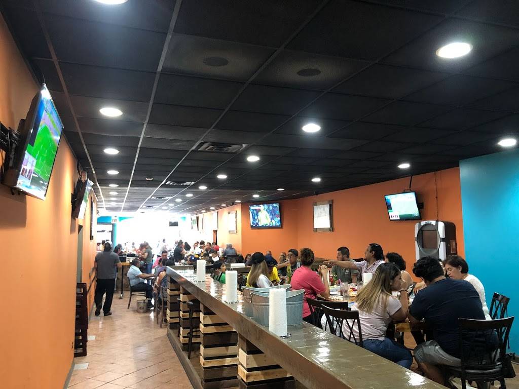 Playas Nayaritas # 3 | restaurant | 3548 W Lawrence Ave, Chicago, IL 60625, USA | 7732278500 OR +1 773-227-8500