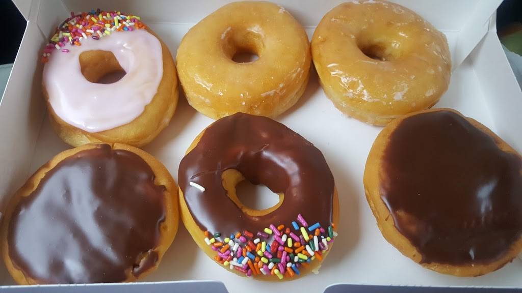 Dunkin | bakery | 13190 W State Rd 84, Davie, FL 33325, USA | 9549994489 OR +1 954-999-4489