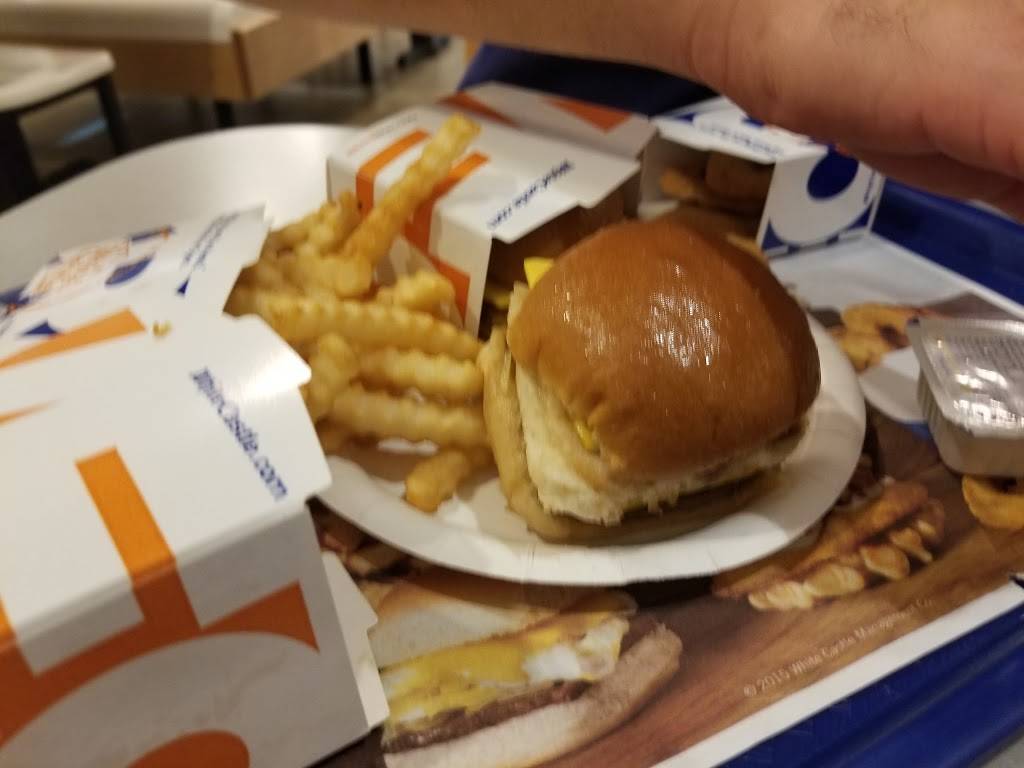 White Castle | restaurant | 3212 W Addison St, Chicago, IL 60618, USA | 7735392505 OR +1 773-539-2505