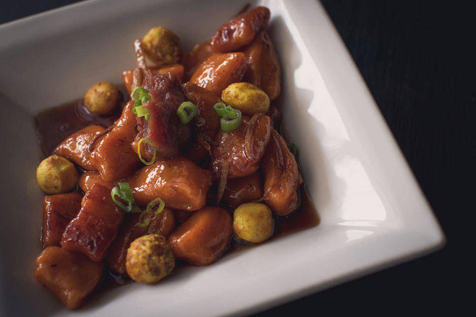 Uninhibited Tapas Bar | restaurant | 3048 Medlin Dr, Raleigh, NC 27607, USA | 9198905203 OR +1 919-890-5203