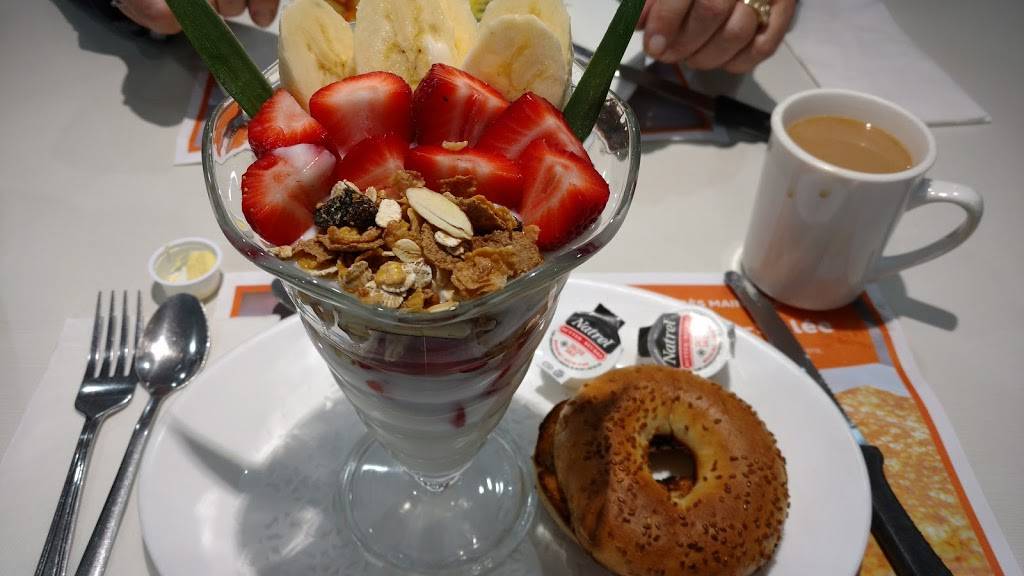 Eggsquis | restaurant | 1270 Autoroute Duplessis, Québec, QC G2G 2B5, Canada | 4188775554 OR +1 418-877-5554