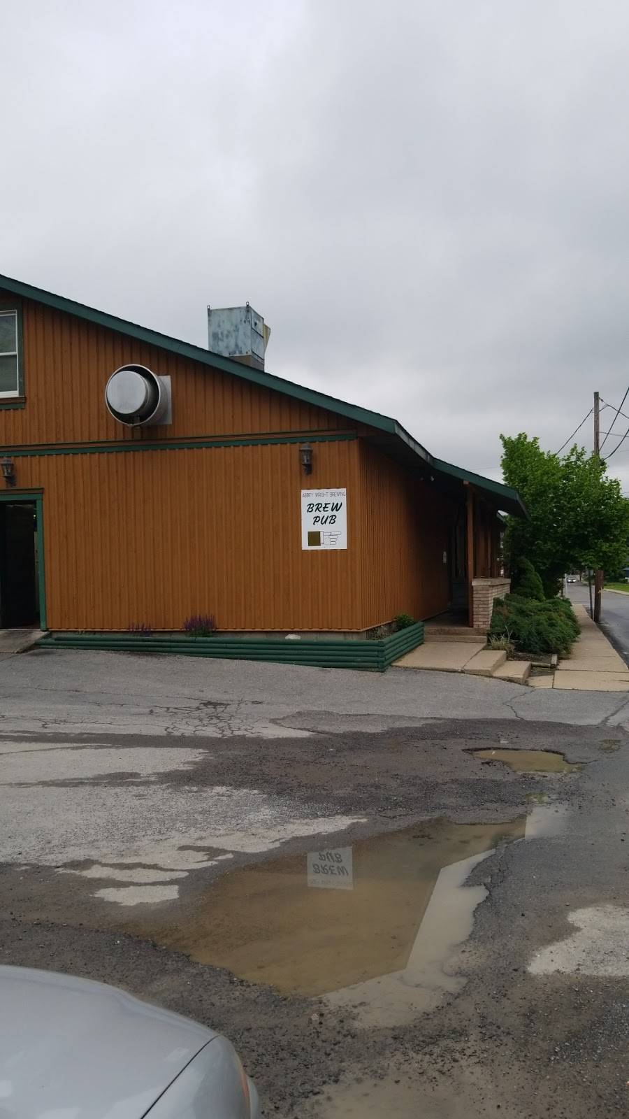 Valley Inn | restaurant | 204 Valley St, Williamsport, PA 17702, USA | 5703263383 OR +1 570-326-3383