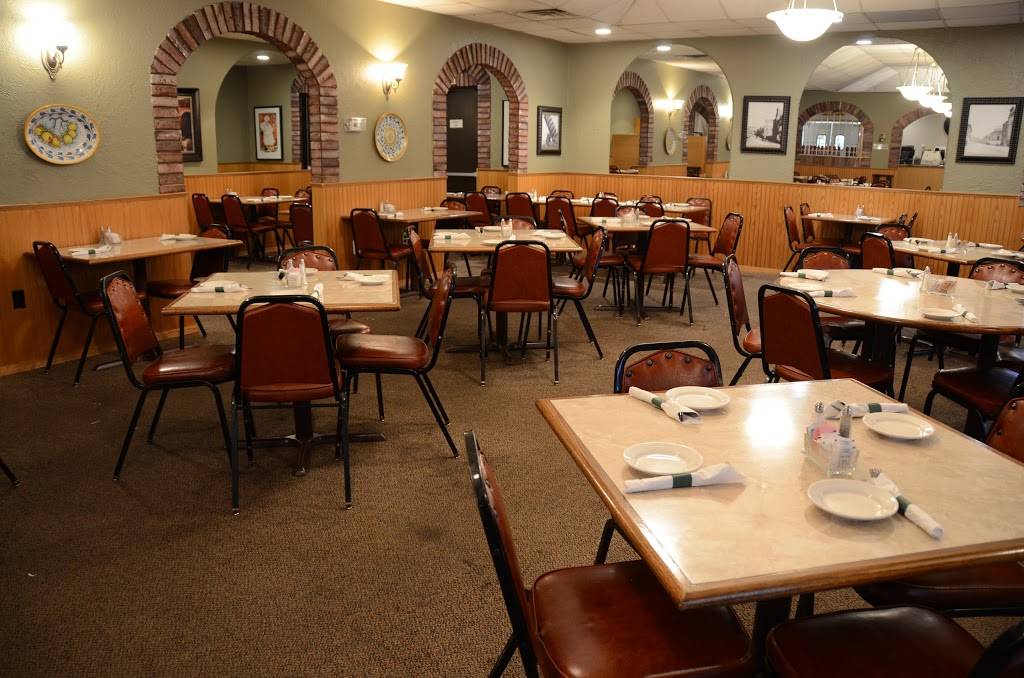 Johns Restaurant & Pizzeria | restaurant | 2914 11th St, Rockford, IL 61109, USA | 8153984044 OR +1 815-398-4044