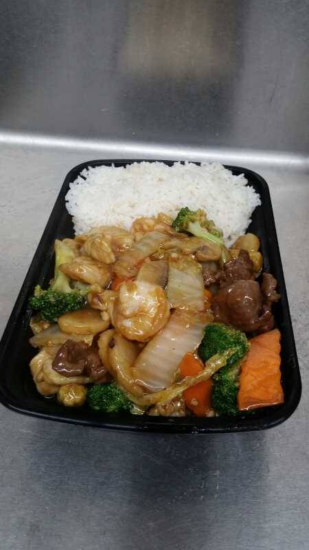 Tans Happy Kitchen | restaurant | 9603 SE 82nd Ave, Portland, OR 97086, USA | 5038889828 OR +1 503-888-9828