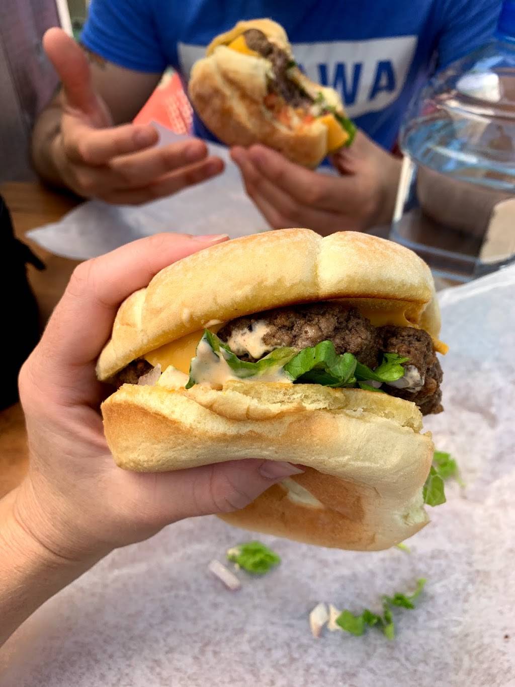 Baja Burger Shack | restaurant | 102 Greenview Ave, Ottawa, ON K2B 5Z6, Canada | 6137996253 OR +1 613-799-6253