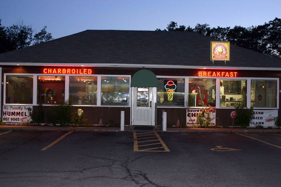 Prospect Dairy Bar & Restaurant | meal takeaway | 29 Waterbury Rd, Prospect, CT 06712, USA | 2037585651 OR +1 203-758-5651