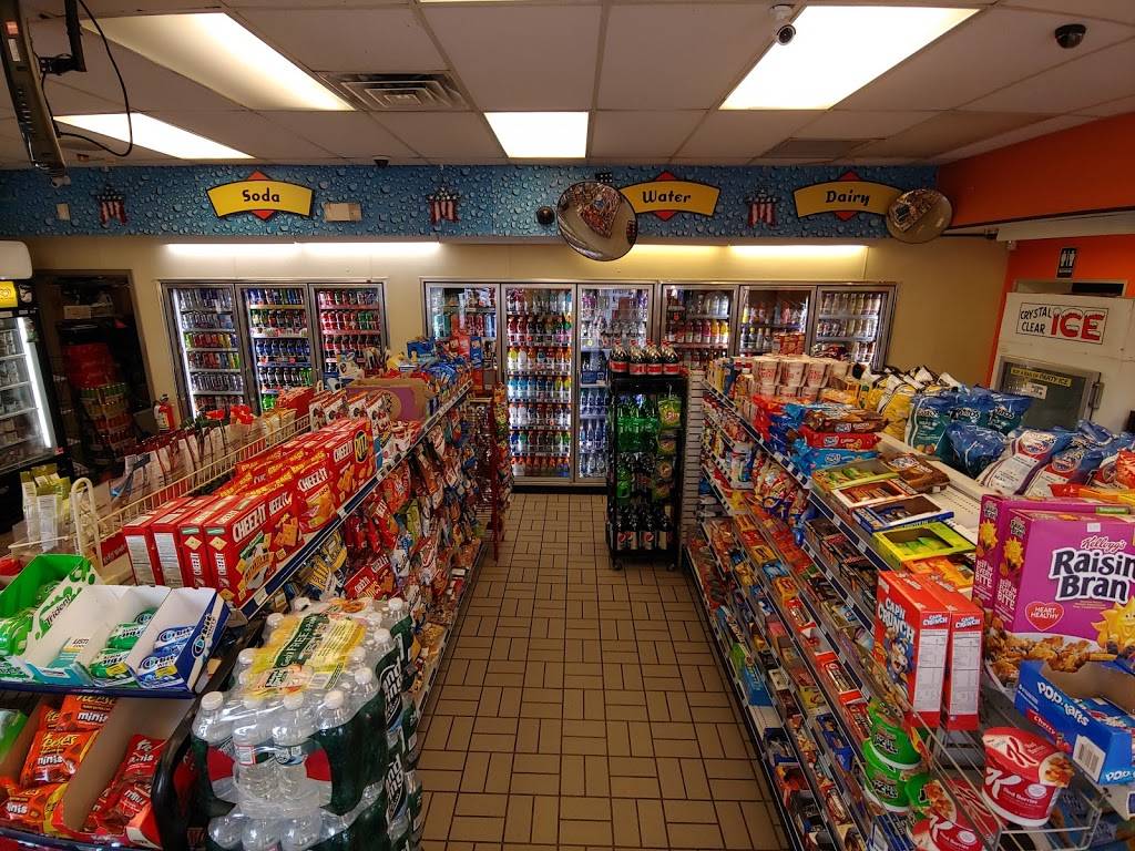 Dunkin | bakery | 109 Court St, Plymouth, MA 02360, USA | 5087469131 OR +1 508-746-9131