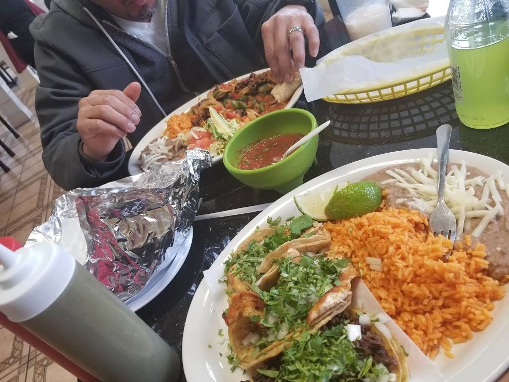 Super Taqueria Don Pancho | restaurant | 1336 S 7th St, Milwaukee, WI 53204, USA | 4145859810 OR +1 414-585-9810