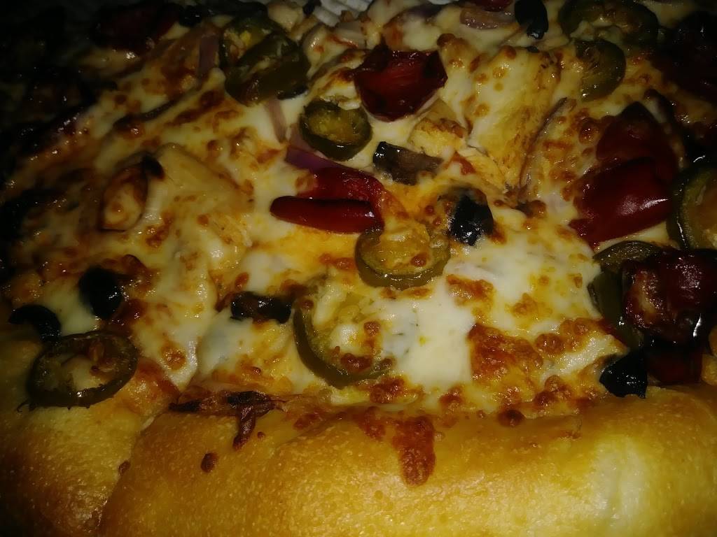 Pizza Hut | meal takeaway | 303 Coors Blvd NW, Albuquerque, NM 87121, USA | 5058311133 OR +1 505-831-1133