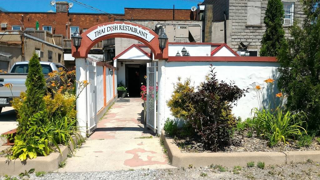 Thailandia | restaurant | 119 E Main St, Welland, ON L3B 3W5, Canada | 9057321234 OR +1 905-732-1234