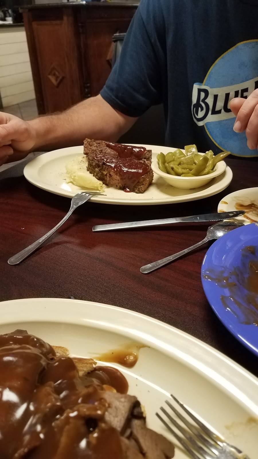 Jakes Place | restaurant | 2216 Stop 30 Rd, Hendersonville, TN 37075, USA | 6154312522 OR +1 615-431-2522