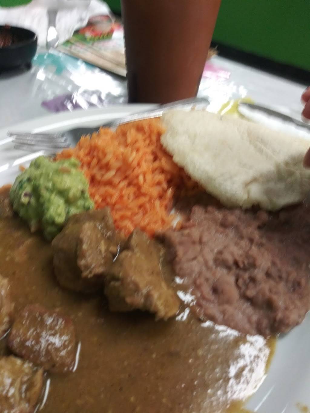 Riveras | restaurant | 13965 Stage Rd B, Santa Fe Springs, CA 90670, USA | 5624040462 OR +1 562-404-0462