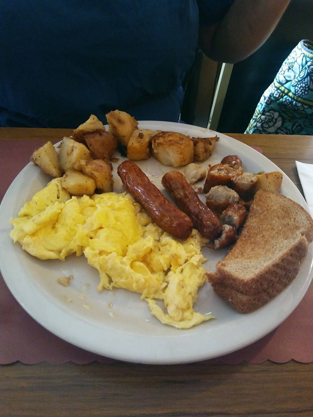 Jennifers Kitchen | restaurant | 574 Chicopee St, Chicopee, MA 01013, USA | 4135327758 OR +1 413-532-7758