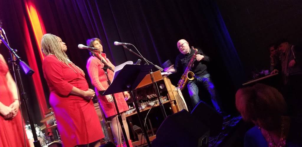 Natalies Music Hall & Kitchen | restaurant | 945 King Ave, Columbus, OH 43212, USA | 6144362625 OR +1 614-436-2625