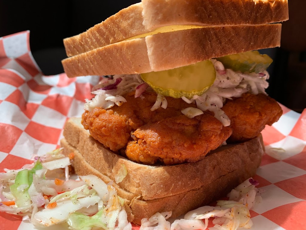 Hot Chicken Takeover | restaurant | 28-17 Jackson Ave, Queens, NY 11101, USA | 9295107002 OR +1 929-510-7002