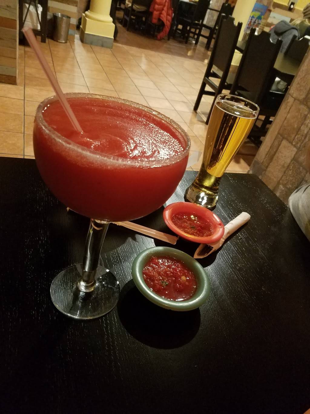 El Toro Mexican Restaurant | restaurant | 3425 W State St, Grand Island, NE 68803, USA | 3083812333 OR +1 308-381-2333