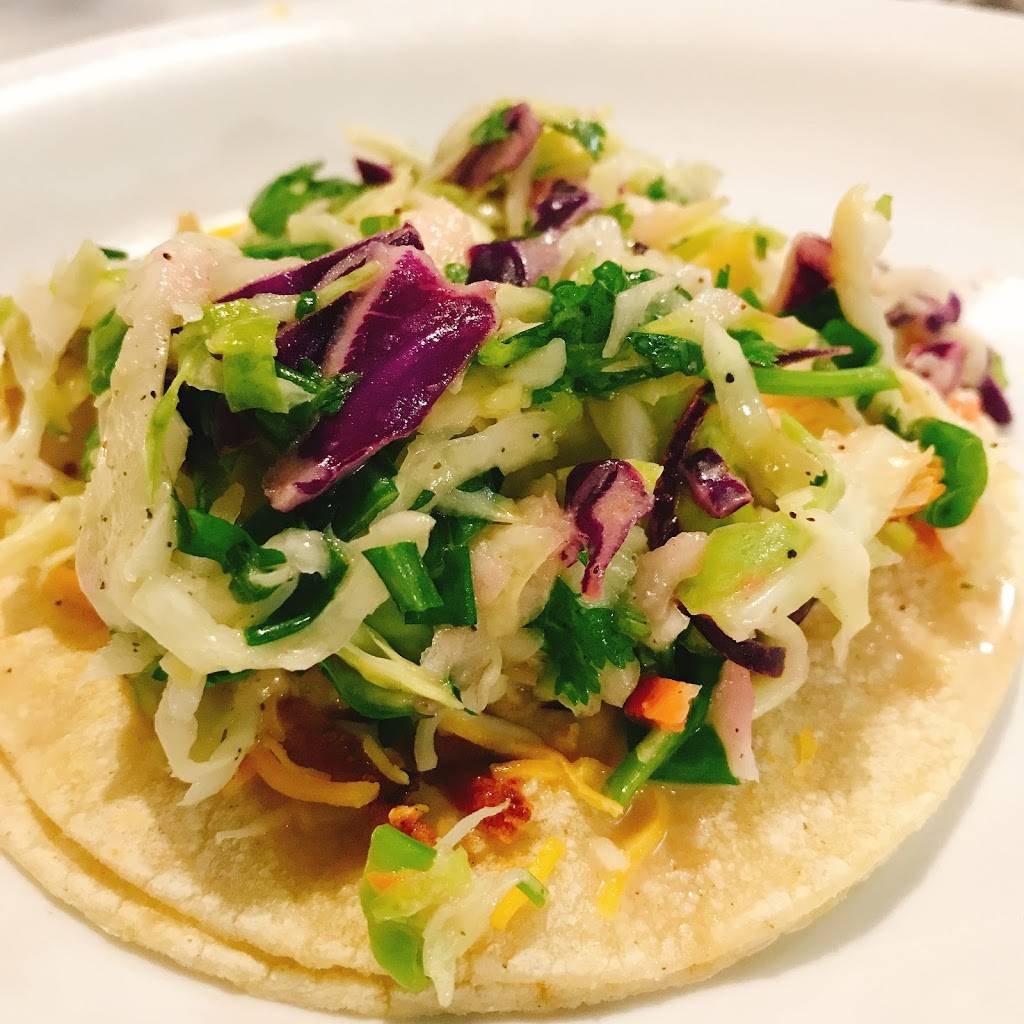 Wahoos Fish Taco | restaurant | 120 Main St, Huntington Beach, CA 92648, USA | 7145362050 OR +1 714-536-2050