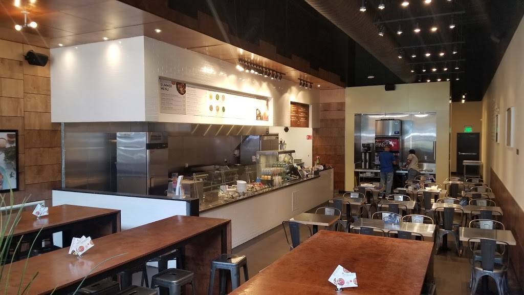 Daphnes Mediterranean | restaurant | 7949 Walnut Hill Ln, Dallas, TX 75230, USA | 4697262855 OR +1 469-726-2855