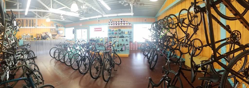 Cycling Solutions Bicycle Shop & La Forêt Café | cafe | 7766 Fruitwood Ln, Newburgh, IN 47630, USA | 8125182720 OR +1 812-518-2720