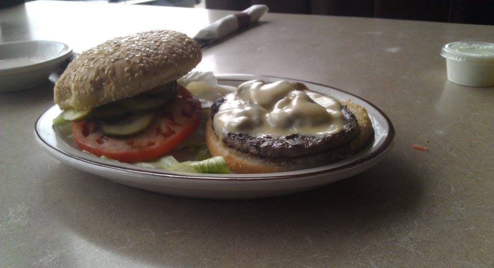 Nicks Place Coney Island | restaurant | 5720 Highland Rd # A, Waterford Twp, MI 48327, USA | 2486741777 OR +1 248-674-1777