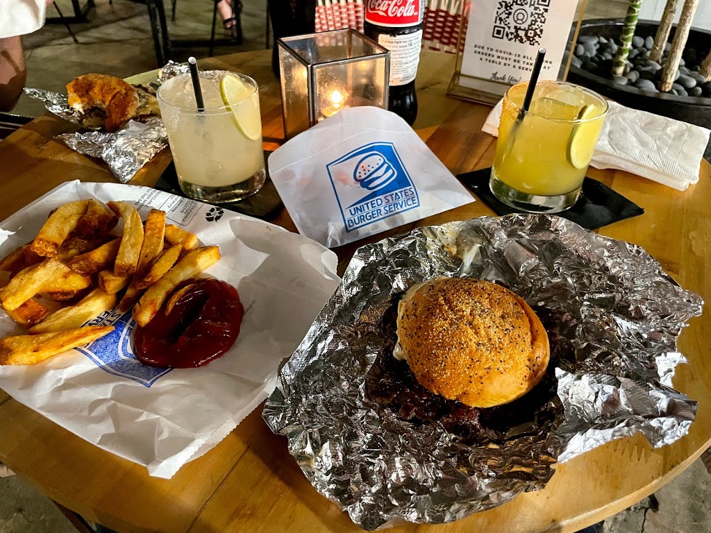 United States Burger Service | restaurant | 8300 NE 2nd Ave Suite 102, Miami, FL 33138, USA | 3055376624 OR +1 305-537-6624