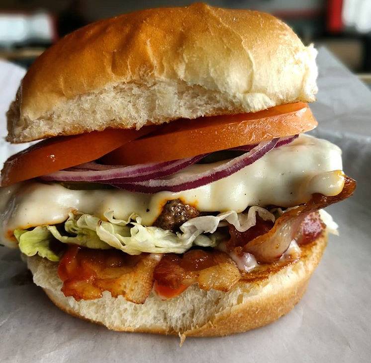 Bonetown Burgers & BBQ | restaurant | 39 Phenix Ave, Cranston, RI 02920, USA | 4012700714 OR +1 401-270-0714