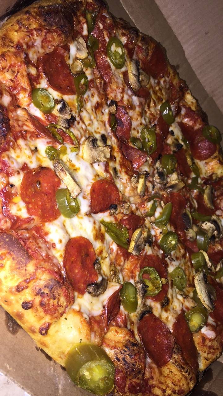 Dominos Pizza | meal delivery | 1377 S Lilac Ave Ste 101, Bloomington, CA 92316, USA | 9098203000 OR +1 909-820-3000