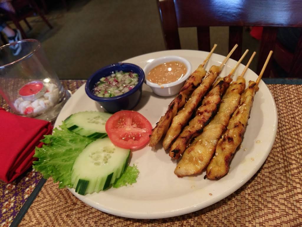 Thai Spice | restaurant | 1210 S Gilbert St # 200, Iowa City, IA 52240, USA | 3193512581 OR +1 319-351-2581