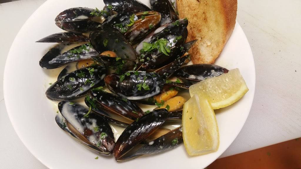 Olive & Fig Mediterranean Kitchen | restaurant | 1533 Fording Island Rd #326, Hilton Head Island, SC 29926, USA | 8436054093 OR +1 843-605-4093