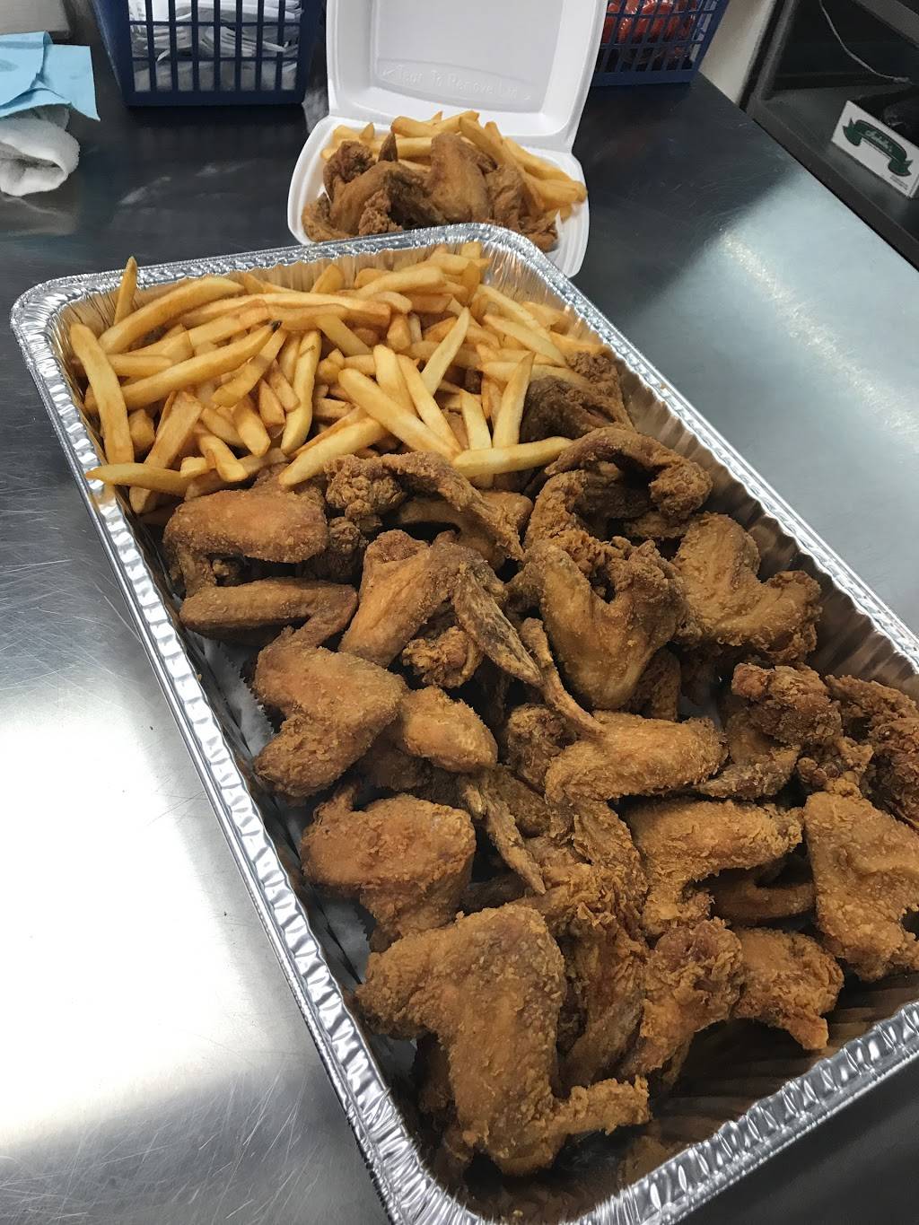 Golden Fish & Chicken 63rd & Richmond | restaurant | 2730, 2926 W 63rd St, Chicago, IL 60629, USA | 7734340449 OR +1 773-434-0449