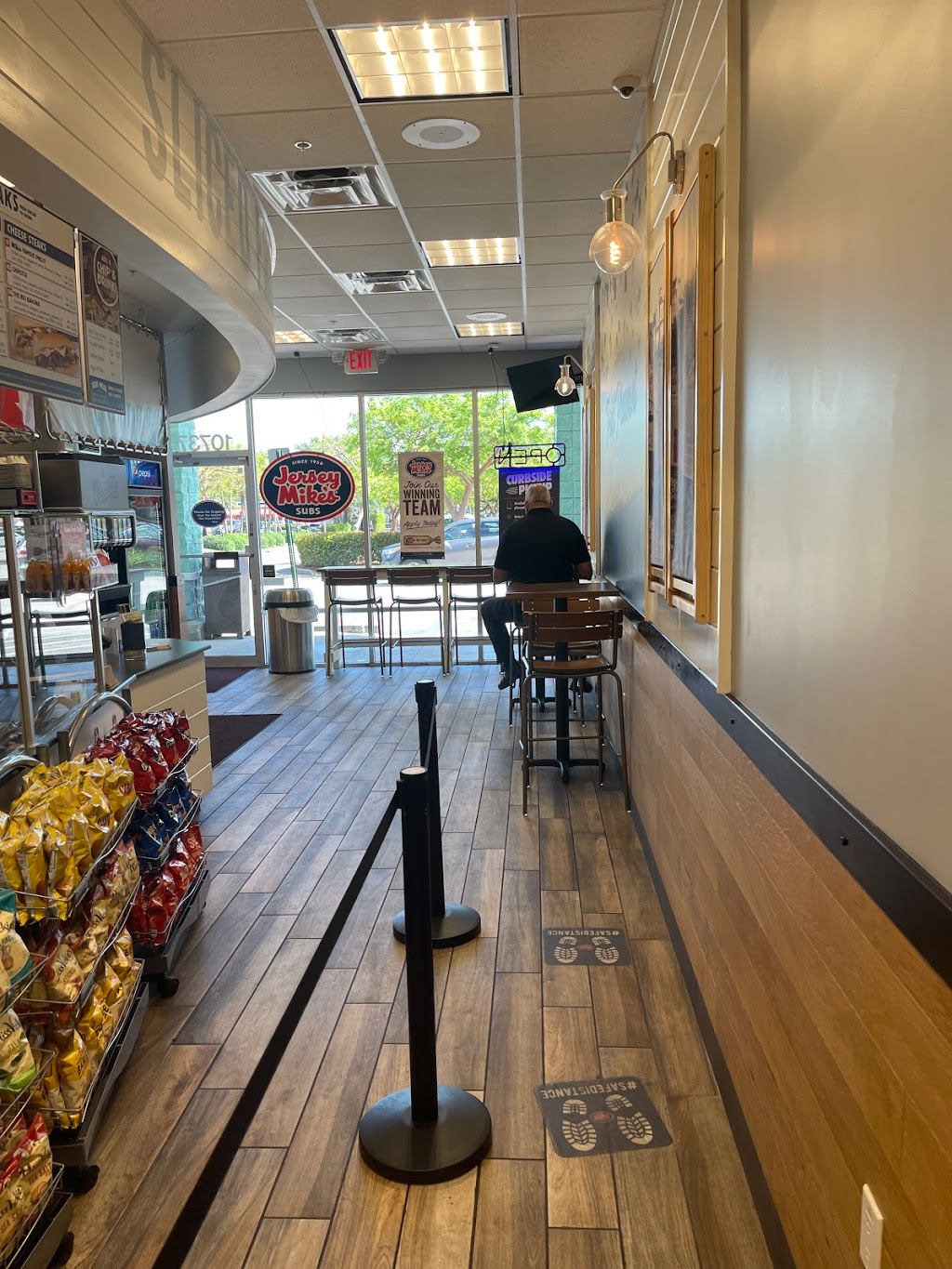 Jersey Mikes Subs | meal takeaway | 10737 NW 58th St, Doral, FL 33178, USA | 7866720303 OR +1 786-672-0303