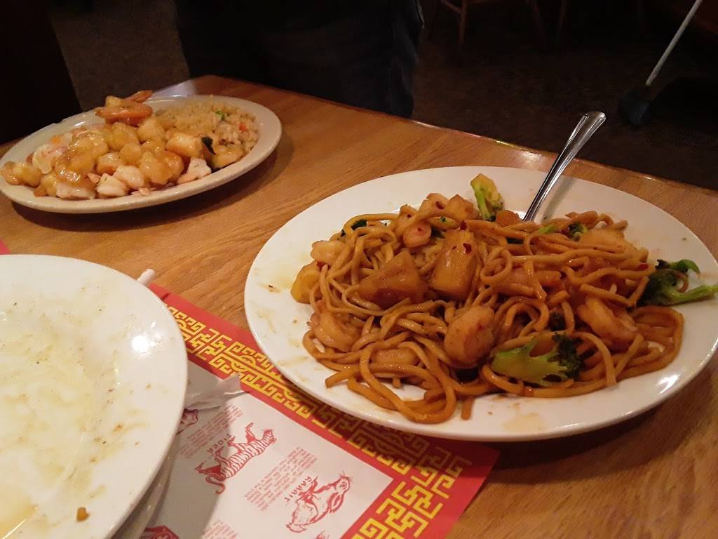 Hong Kong King Buffet | restaurant | 1237 Silas Creek Pkwy, Winston-Salem, NC 27127, USA | 3367259880 OR +1 336-725-9880