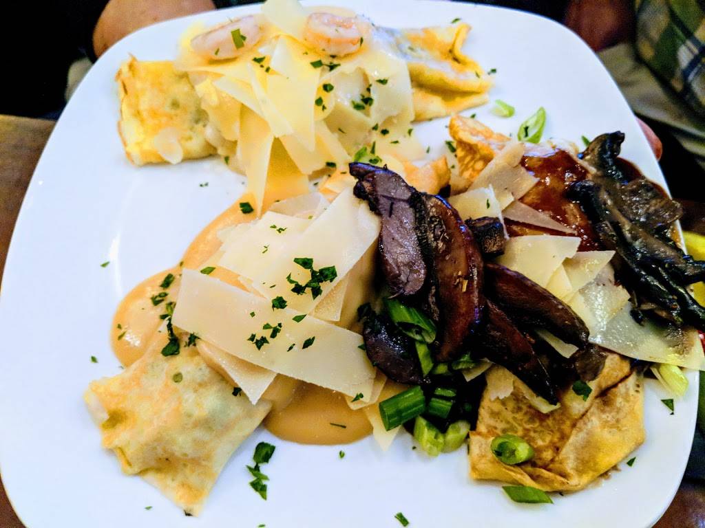 Victorias Wine and Dine | restaurant | 12 S Washington St, Oxford, MI 48371, USA | 2489693477 OR +1 248-969-3477